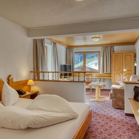 Klausnerhof - Hintertux Hotel