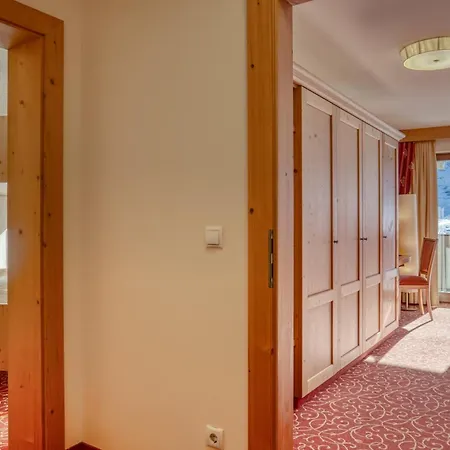 Hotel Klausnerhof - Hintertux 4*